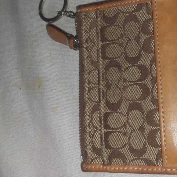 Coach change,money &card holder keychain - Picture 3 of 5
